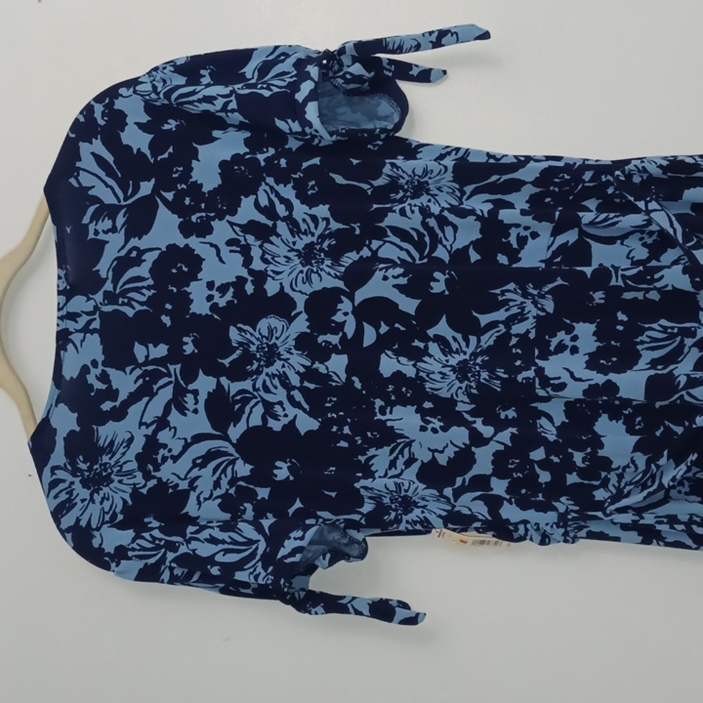 Apt.9 size Large women's dress in black and blue floral design. - Picture 6 of 15